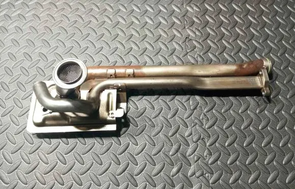 BMW 5 E60 E61 Oil pump 7836248