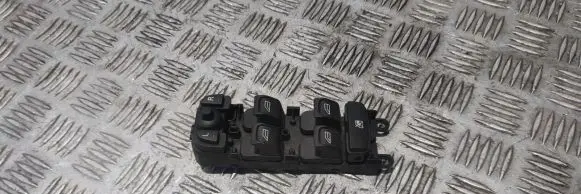 Volvo XC70 Electric window control switch 30773269