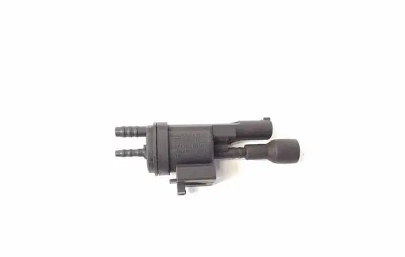 Mercedes-Benz E W212 Turbo solenoid valve A0025401497