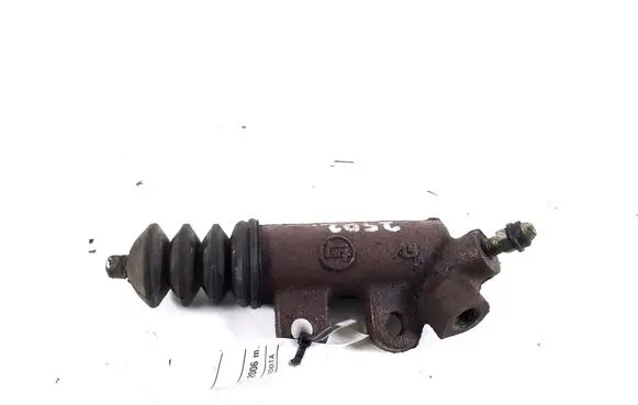 Clutch slave cylinder