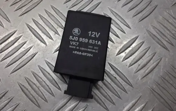 Skoda Fabia Mk2 (5J) Other relay 5J0959631A