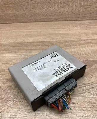 Volvo S40, V40 Alarm control unit/module 30824424 72165