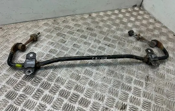 Toyota RAV 4 (XA40) Rear anti-roll bar/sway bar