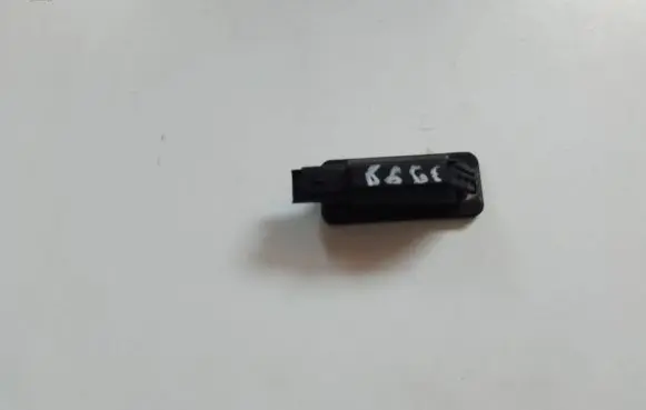 Peugeot 2008 I Number plate light 9682403680