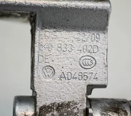 Rear door upper hinge