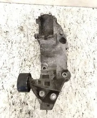 Renault Laguna III Generator/alternator bracket 8200527320C