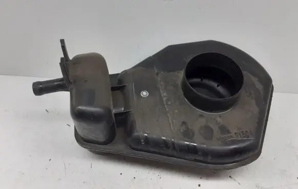 Nissan Murano Z50 Intake resonator 9Y504