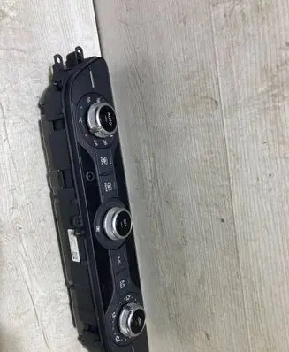 Audi A4 S4 B9 Climate control unit 8W0820043P