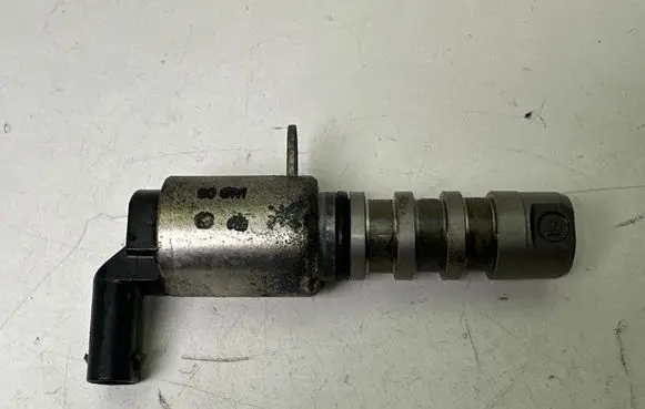 Audi A7 S7 4G Camshaft vanos timing valve 06E257T
