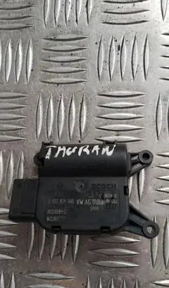 Volkswagen Touran I Intake manifold valve actuator/motor 1k0907511