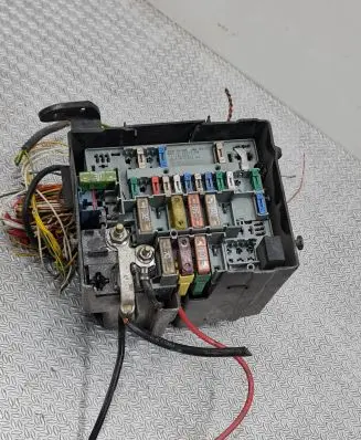 Peugeot 607 Fuse module 9628024480