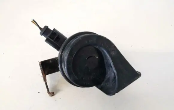Audi A3 S3 8P Horn signal E9703881157