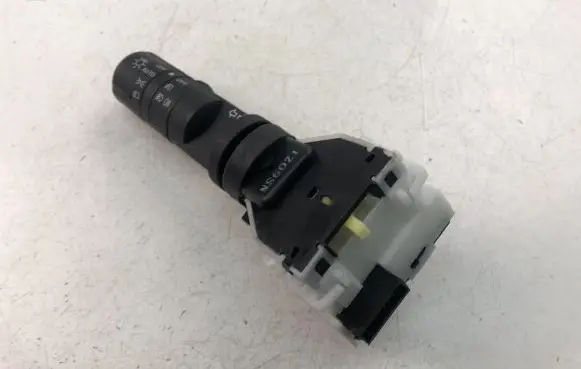 Nissan NV200 Indicator stalk 14425