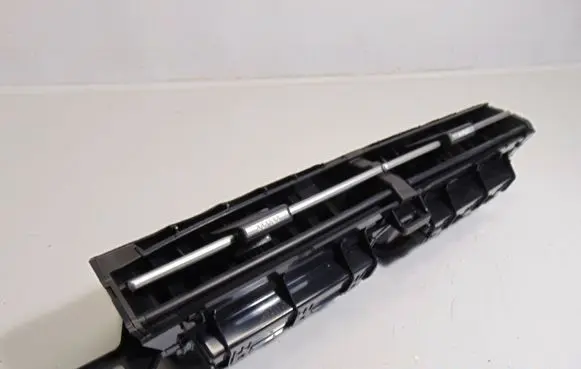 Toyota Prius (XW30) Dash center air vent grill 5568747030