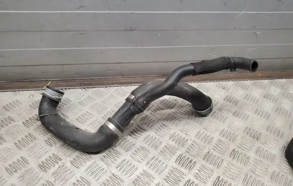 Mercedes-Benz C W204 Engine coolant pipe/hose A2048306496 A2045019082