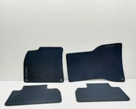 Porsche Macan (95B) Car floor mat set 95C864435 95C864435BLK