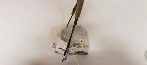 Mazda 6 Front door lock