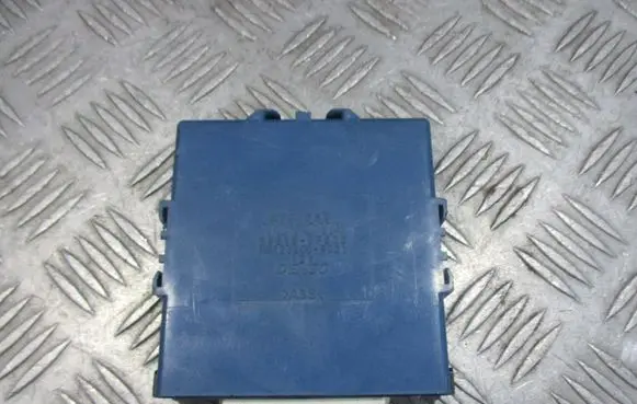 Toyota Corolla Verso AR10 Central body control module 896180F020MB1238009021