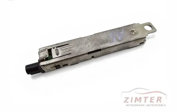 Audi A5 Sportback 8TA Aerial antenna amplifier 8T8035225D