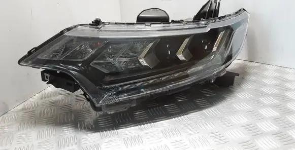 Mitsubishi Outlander Headlight/headlamp 4BX19 8301D329