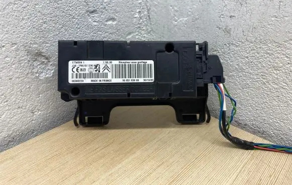 Peugeot 3008 I Bluetooth control unit module 9665183080