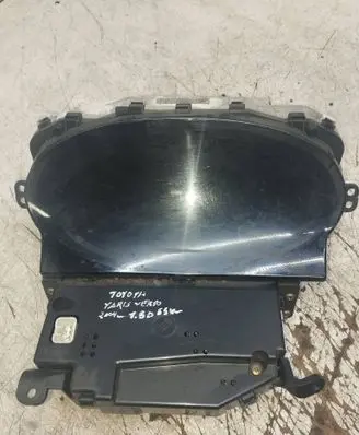 Toyota Yaris Verso Speedometer (instrument cluster) 4573002960 838003C631