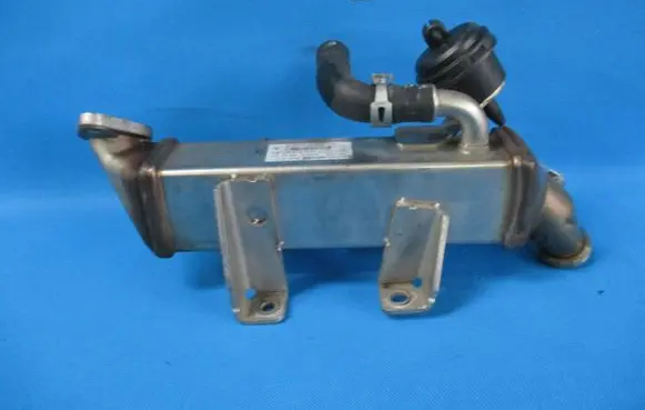Renault Koleos I EGR valve cooler 8200719993B