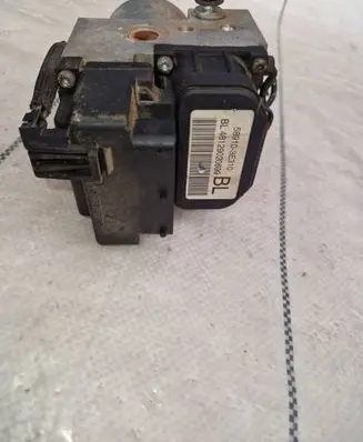KIA Sorento ABS Pump 589103e310