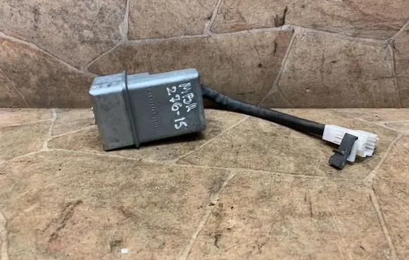 Mercedes-Benz C W204 Steering wheel lock A2045458132