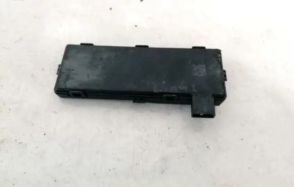 Opel Insignia A Antenna control unit 13503204