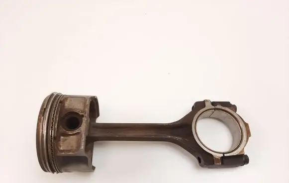 Lincoln Navigator Piston with connecting rod