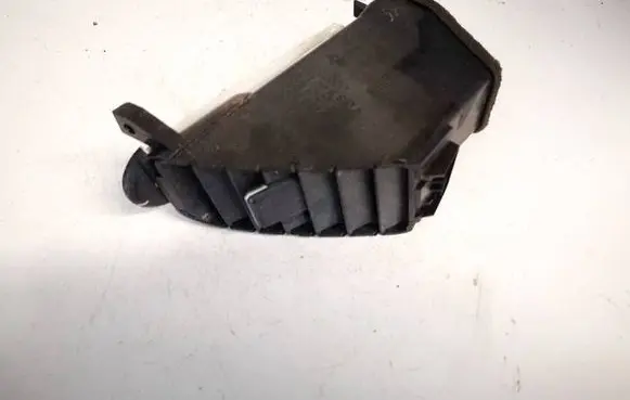 Nissan Primera Dash center air vent grill a1007034