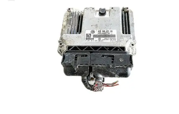 Volkswagen Golf IV Engine control unit/module 03G906021KH