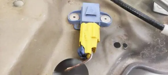 Skoda Octavia Mk2 (1Z) Airbag deployment crash/impact sensor 1K0955557A