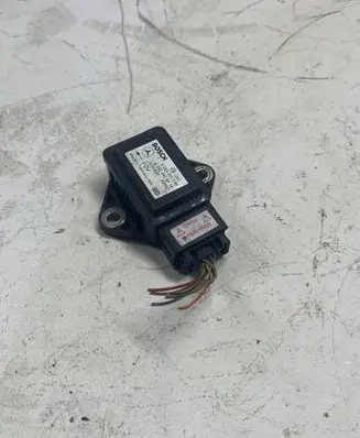 Mercedes-Benz E W211 ESP acceleration yaw rate sensor A0025426618 0021676 0265005246