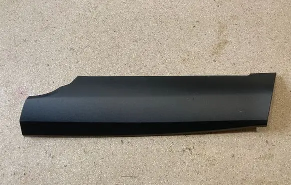 (D)pillar trim (top)