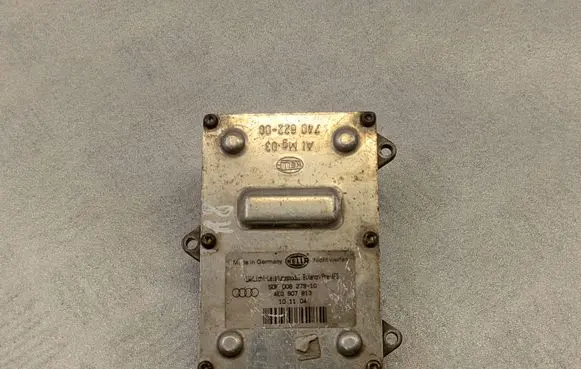 Audi A8 S8 D3 4E Headlight ballast module Xenon 4E0907813 101104 5DF00827910
