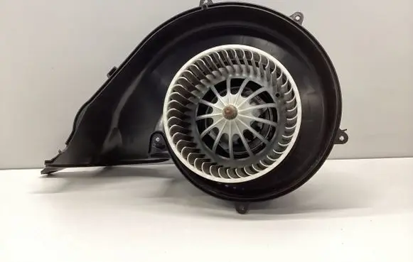 Jaguar E-Pace Heater fan/blower EC129002