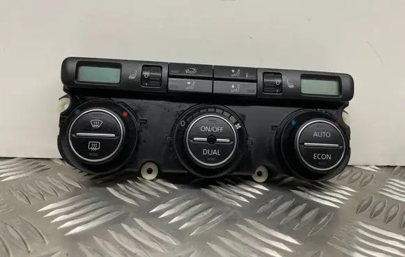 Volkswagen Golf V Climate control unit