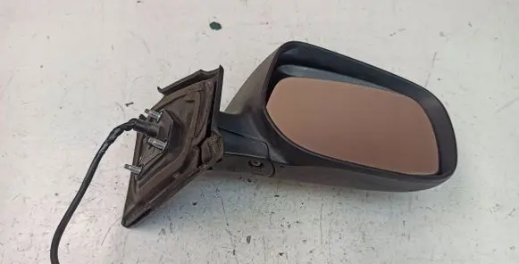 Toyota Yaris Front door electric wing mirror 013935