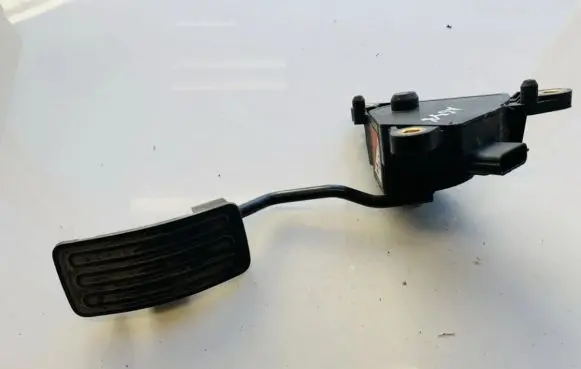 Nissan Qashqai Accelerator throttle pedal 1529b00230