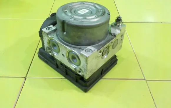 Mazda CX-5 ABS Pump 06210979443
