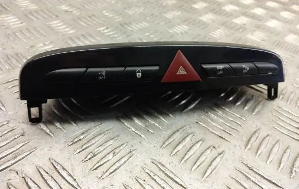 Peugeot RCZ Hazard light switch 706310