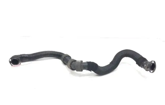 Volkswagen Golf VII Engine coolant pipe/hose