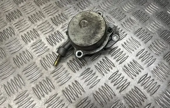 Peugeot 307 Vacuum pump 