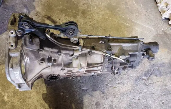 Subaru Forester SG Manual 5 speed gearbox TY755XT7AA