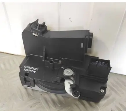 Opel Vivaro Loading door lock 8200282323 93851810