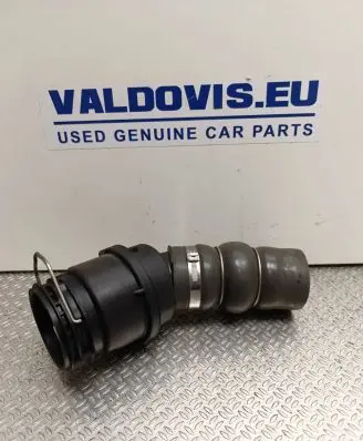 Nissan NV200 Intercooler hose/pipe 1085617S01 1085605s01