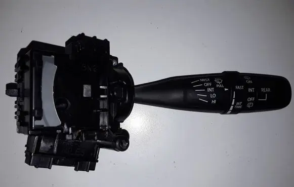Suzuki Swift II Wiper switch 6527SD