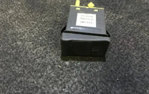Fog light switch